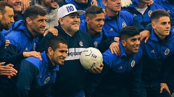 fotbal argentina diego maradona tratat ca un rege de adversari cu ocazia zilei sale de nastere