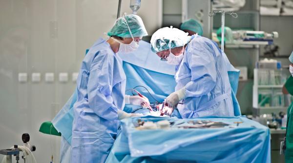 prima interventie pe cord deschis la spitalul clinic judetean de urgenta oradea