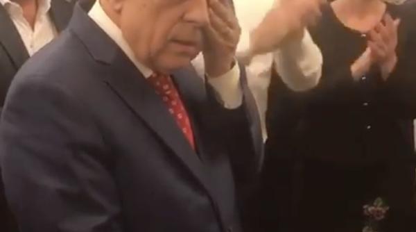 petrecere pentru petre daea la 70 de ani ce tort i au pregatit social democratii video