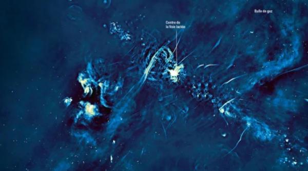 centrul galaxiei noastre adaposteste bule uriase de gaze
