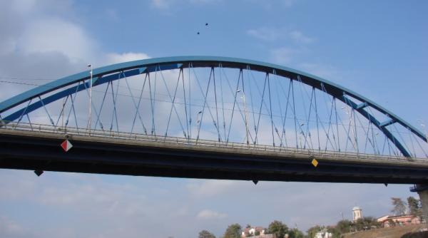 tanar salvat in ultimul moment de la sinucidere