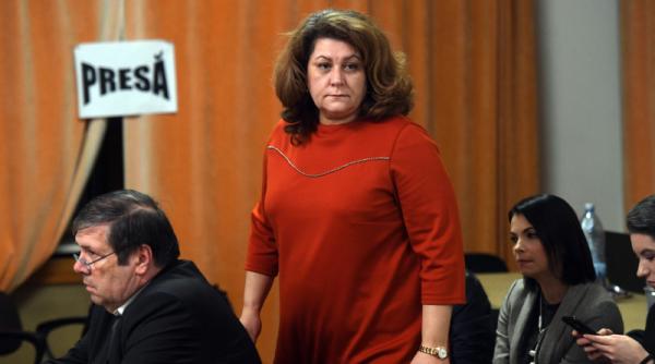 daniela pescaru specialistul pe buget din ministerul de finante si a dat demisia