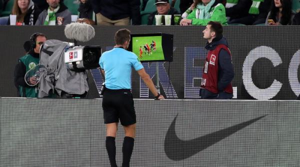 jamie carragher m am razgandit fata de arbitrajul video