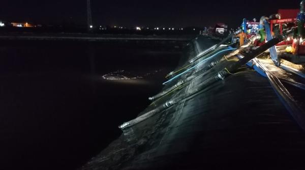 copil disparut pecineaga pompierii golesc trei bazine de apa pentru a vedea daca baiatul s a inecat