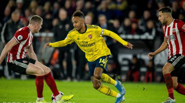 pierre emerick aubameyang noul capitan al lui arsenal granit xhaka scos din lot