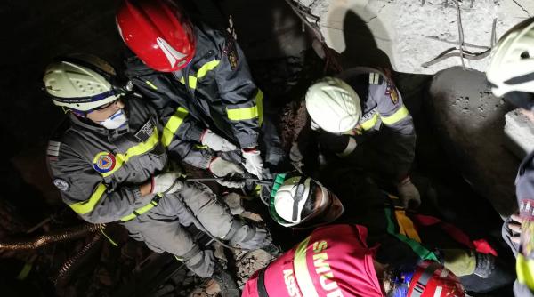 salvatori isu din romania  interventie dupa tsunami in portugalia