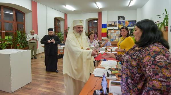 patriarhul daniel a votat gest neasteptat catre cei din sectia de votare