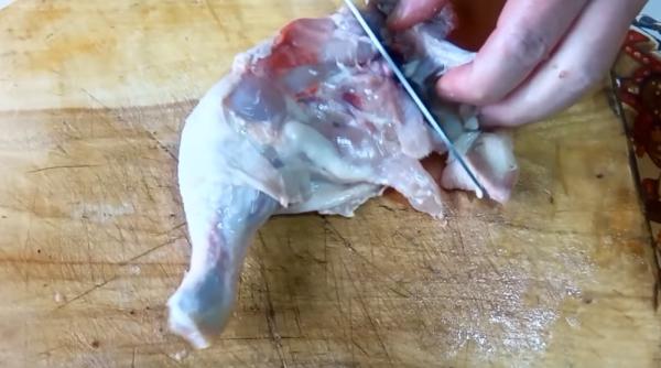 cum se taie pulpele de pui in bucati metoda pas cu pas video