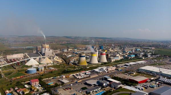 incendiu la combinatul azomures interventie urgenta a pompierilor