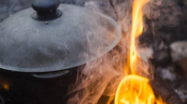 pui la ceaun ca la mama acasa reteta simpla si gustoasa
