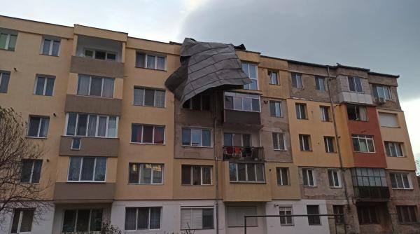 noapte alba la hunedoara vantul puternic a creat pagube insemnate