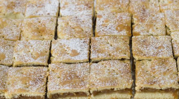 placinta de mere cu nuca si scortisoara reteta pe care trebuie sa o incerci