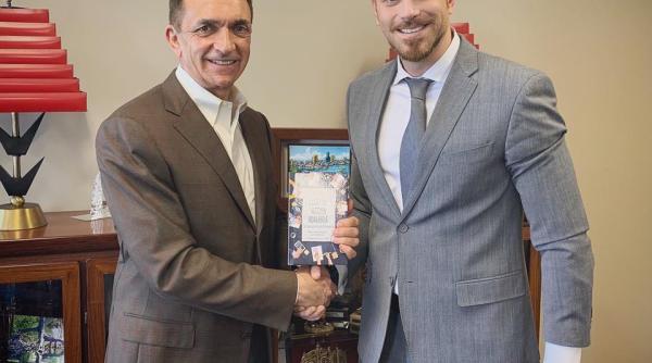 smart start usa ilan laufer intalnire cu primarul din fort lauderdale