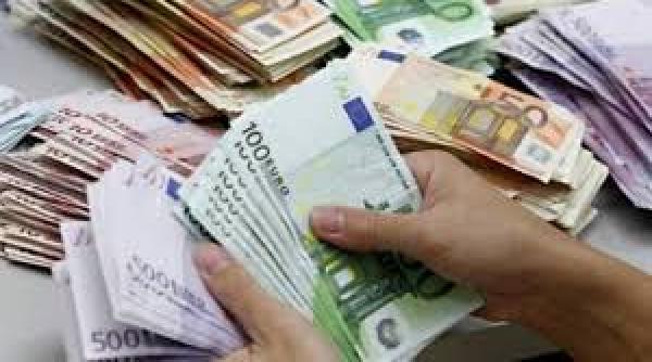 leul  depreciere istorica fata de euro  cristian socol  efect al neincrederii generate de declaraiile hazardate