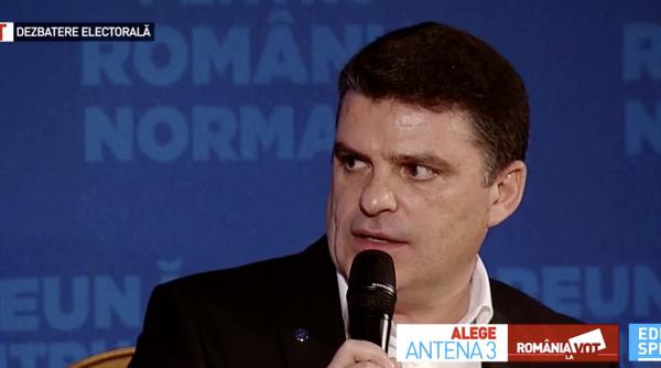 radu tudor cat faceti pana la sibiu klaus iohannis cat fac cu ce