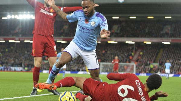 manchester city negociaza un nou contract cu sterling ultima intelegere a avut loc abia acum un an