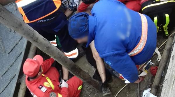 tanar prins sub balast intr un buncar resuscitat de medicii smurd