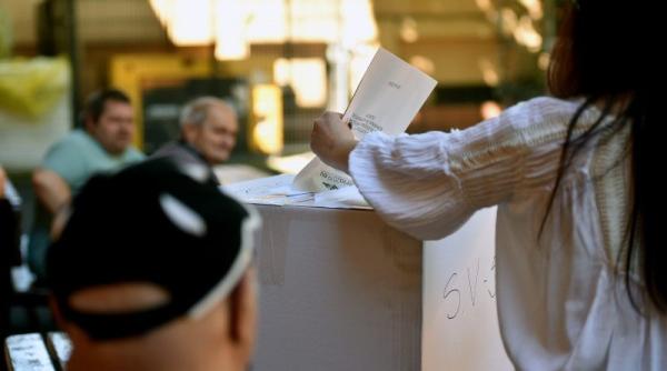 prezenta la urne in diaspora  ora 15 00  cati romani au votat