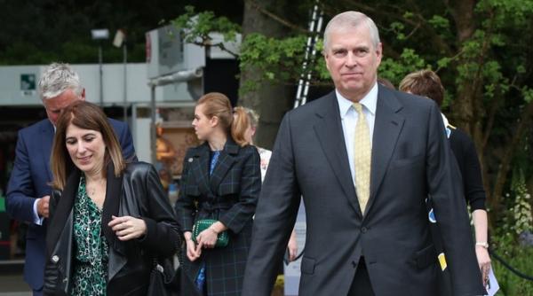 cazul epstein un adolescent a fost traficat in marea britanie pentru a intretine relatii intime cu printul andrew