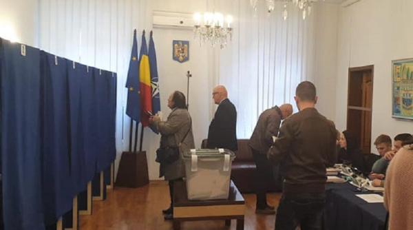 mai 96 de sesizari de posibile probleme privind procesul electoral