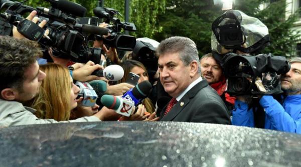 gabriel oprea la sediul psd viorica dancila explica aparitia surpriza