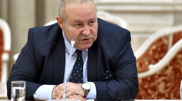 daniel fenechiu noul lider al senatorilor liberali