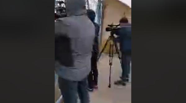 kola kariola tinut la poarta desi a venit sa salveze oile