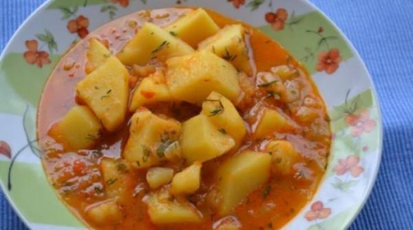 mancare de cartofi cu usturoi reteta savuroasa de post