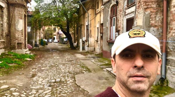 dan negru imaginile revoltei la cativa pasi de parada militara totul e praf video