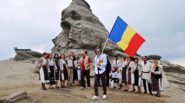 nicolae voiculet in covasna nu stiu daca au facut o intentionat dar voi canta imnul romaniei cat pot de tare