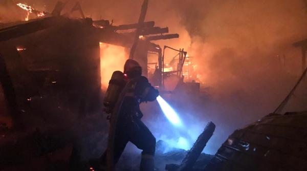 barbat mort intr un incendiu la arad