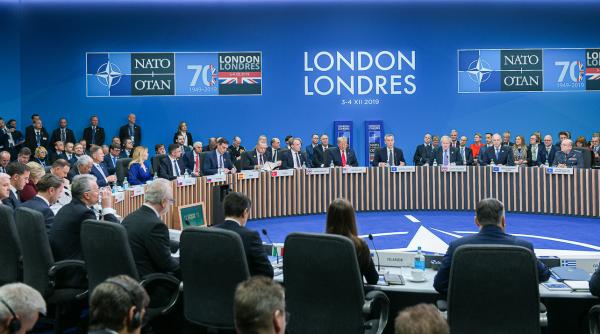 ionhannis dupa summitul nato trebuie sa stabilim cine sunt adversarii