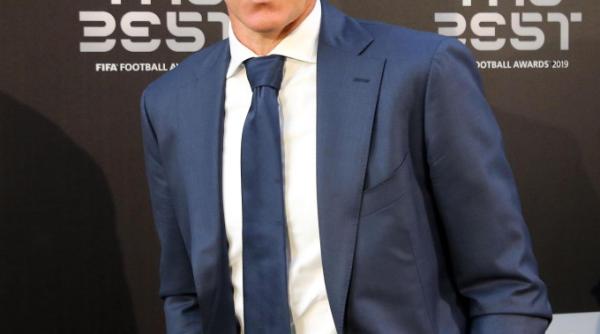 marco van basten scos din fifa 20 dupa un comentariu nepotrivit