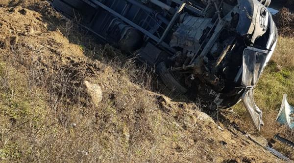 accident grav in olt patru persoane ranite