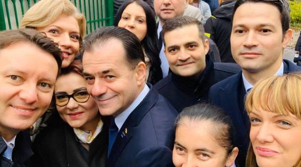 stamule aplauze pentru ion stefan cati oameni a dat afara din minister