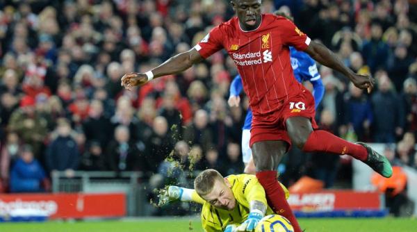 psg a inceput operatiunea anului de a l aduce pe sadio mane in locul lui neymar jr