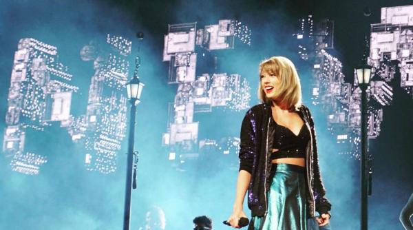taylor swift cel mai bine platit artist din 2019 cu cine s a luptat in incasari