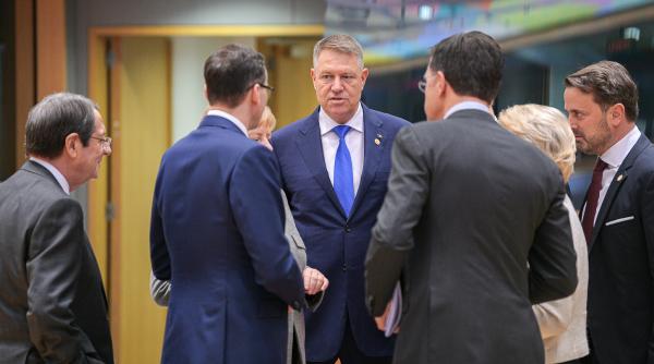 klaus iohannis va primi premiul charlemagne siegfried muresan cea mai importanta distinctie pentru un politician roman