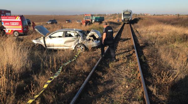 masina spulberata de tren in judetul valcea trafic feroviar blocat