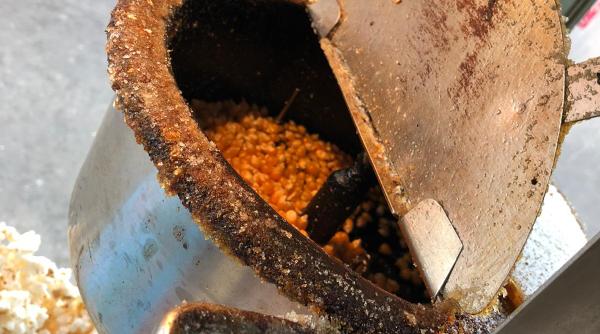 alimente tinute pe jos si popcorn cu rugina inspectorii opc la festivalul iernii din constanta