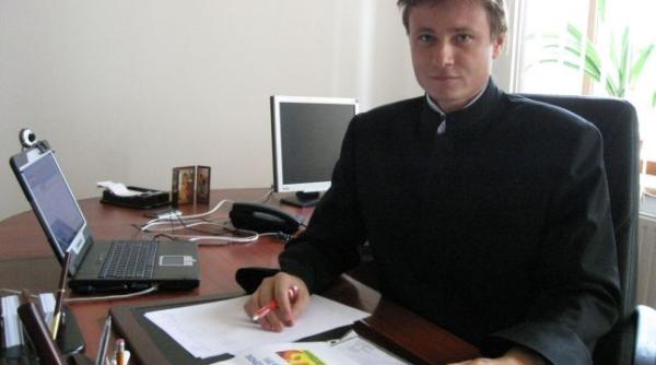 preotul negoita e o lectie dura pentru cercetatorul vanatoru nu din interes personal a facut o