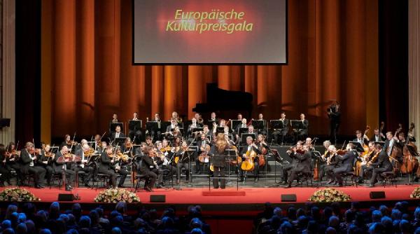 scandal la opera de stat din viena se cere inlocuirea romancei simona noja nebyla