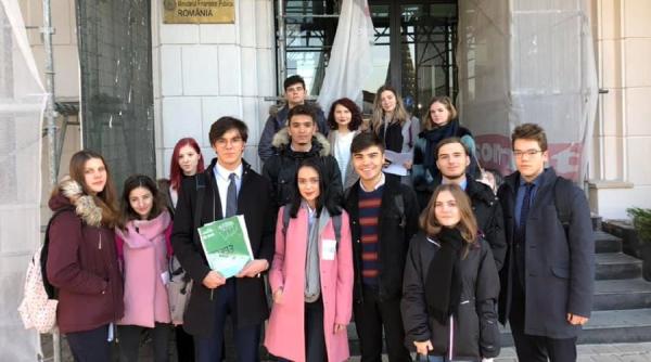 consiliul elevilor mesaj pentru citu bursele sau demisia