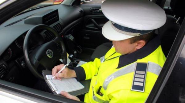 femeie oprita in trafic de fostul ei sot politist am intrat in stare de soc mi a dat amenda si mi a rupt certificatul de inmatriculare