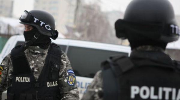 trafic de minori si proxenetism  doi barbati au fost arestati