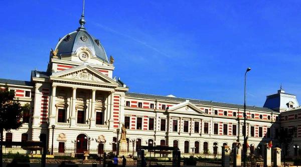 bani grei pentru doua spitale din bucuresti coltea si bagdasar arseni vor avea aparatura moderna