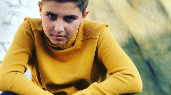 el este romanul care face furori in america va semna cu bruno mars