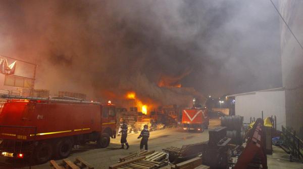 incendiu hala de pe soseaua fundeni ce a transmis isu