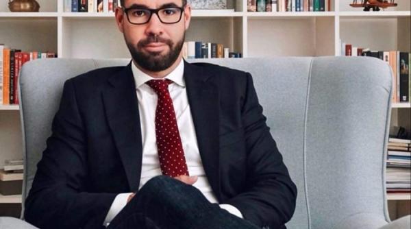 alex coita la 30 de ani de la revolutie umbla cu capul spart