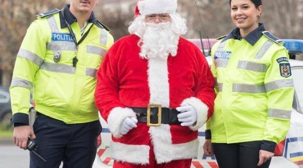 mos craciun oprit in trafic de politistii romani